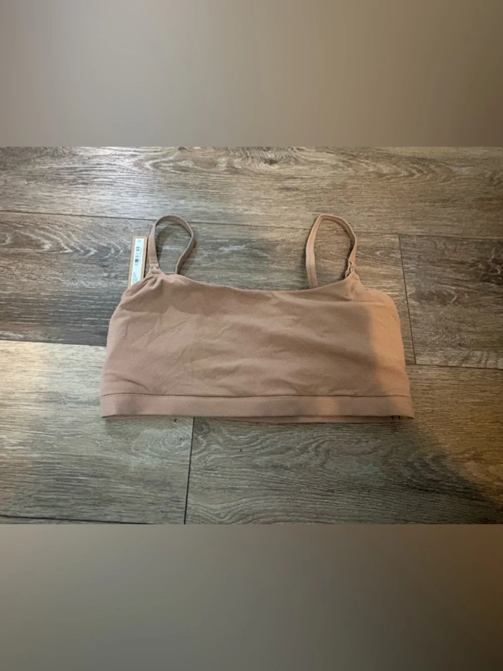 SKIMS Nude/Tan Seamless Bralette - Picture 1 of 3